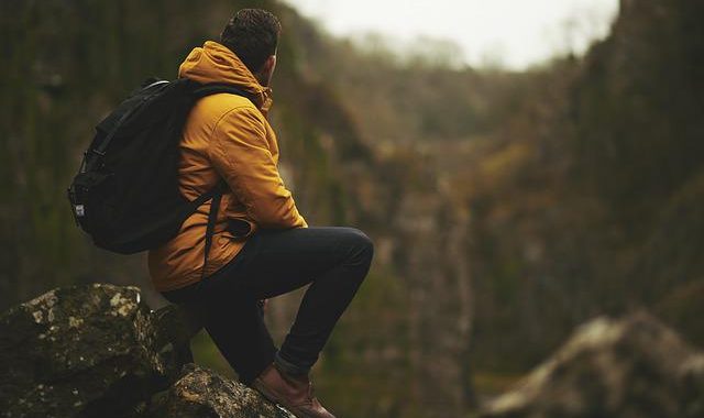 Est-ce qu’un équipement particulier est requis en randonnée ?